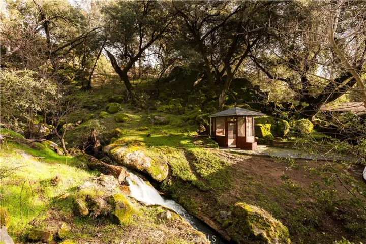 39623 Pierce Lake Drive, Oakhurst, California 93644