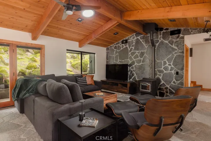 39623 Pierce Lake Drive, Oakhurst, California 93644