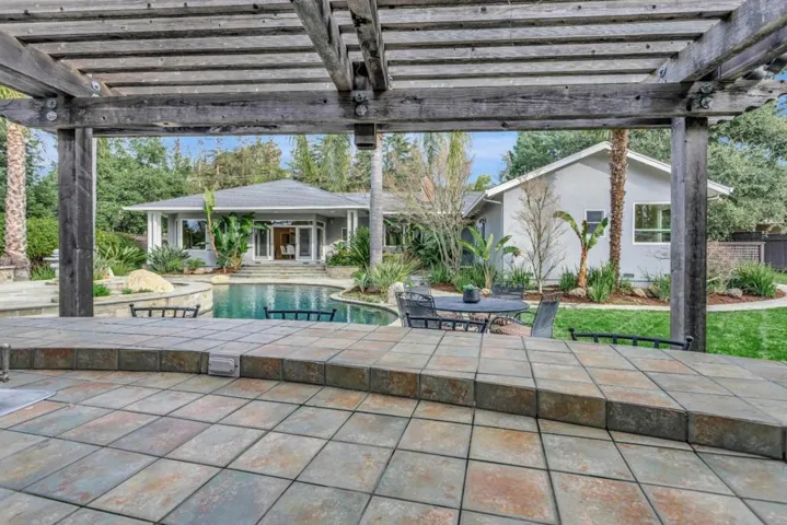 16171 Short Road, Los Gatos, California 95032