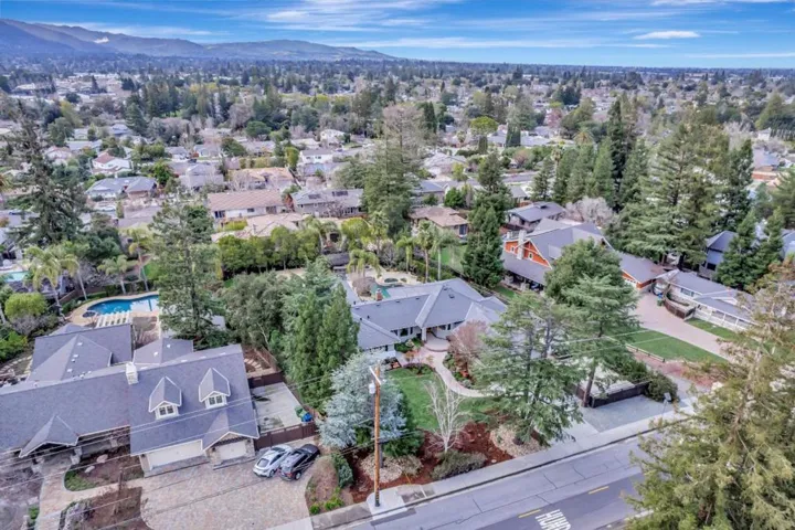 16171 Short Road, Los Gatos, California 95032