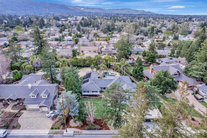16171 Short Road, Los Gatos, California 95032