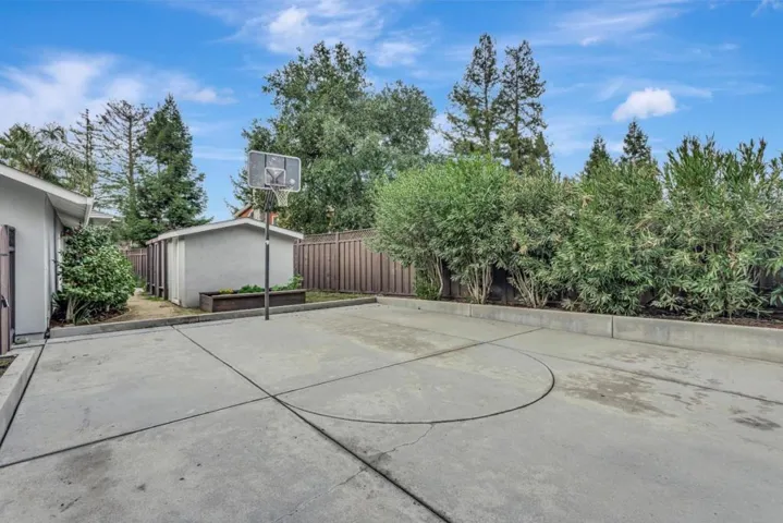 16171 Short Road, Los Gatos, California 95032