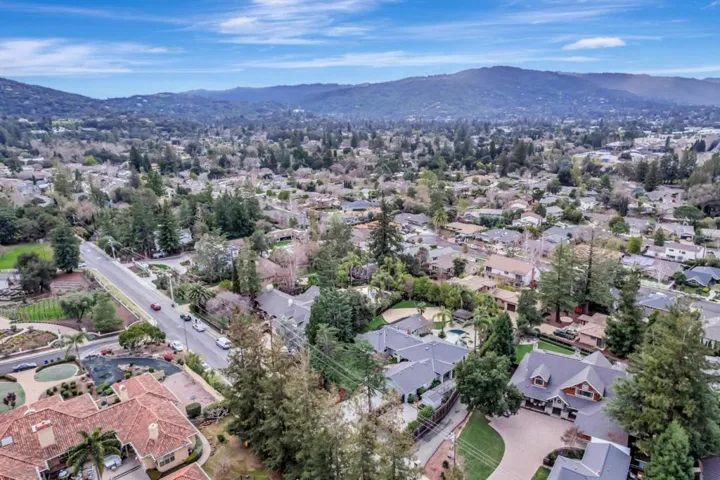 16171 Short Road, Los Gatos, California 95032