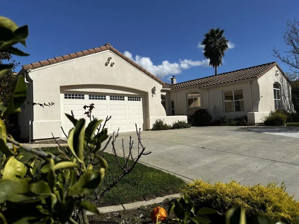 2713 Scenic Meadow Court, San Jose, California 95135 home-pic-1