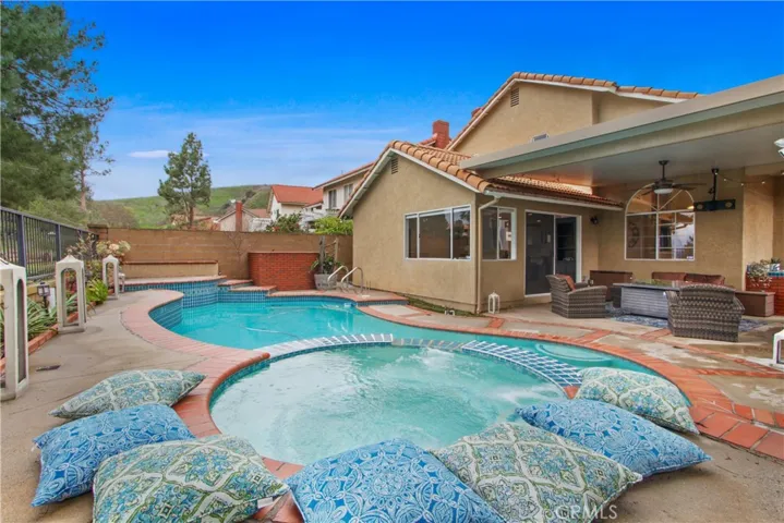 23060 Sleeping Oak Drive, Yorba Linda, California 92887