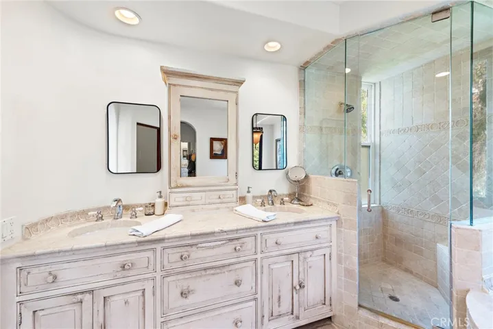 1280 Morningside Drive, Laguna Beach, California 92651