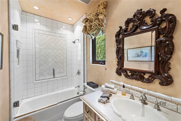 1280 Morningside Drive, Laguna Beach, California 92651