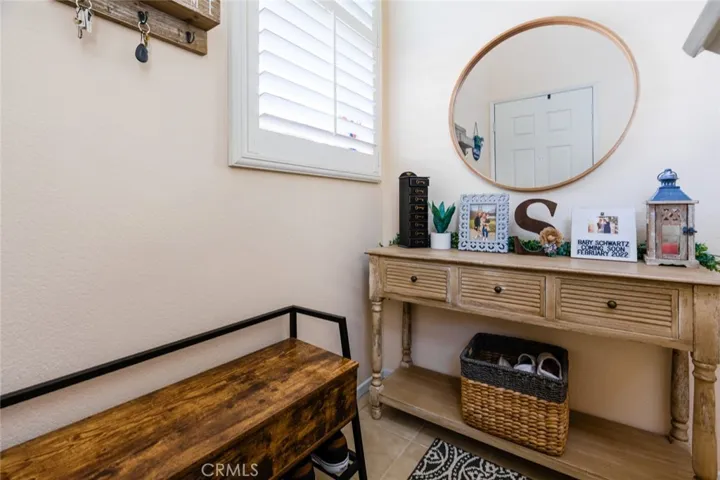 Entry Level Foyer