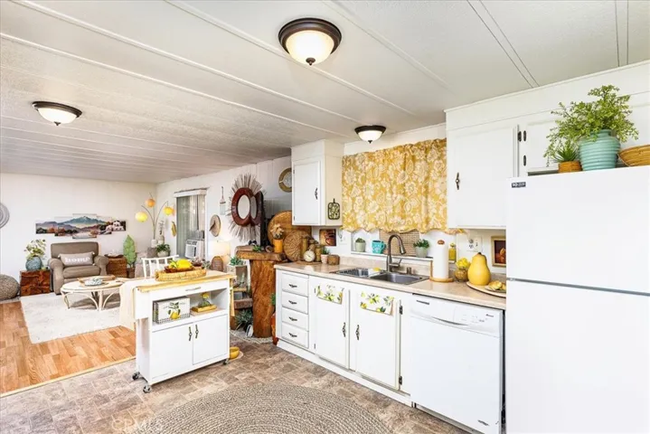 27701 Murrieta Road 106, Menifee, California 92586