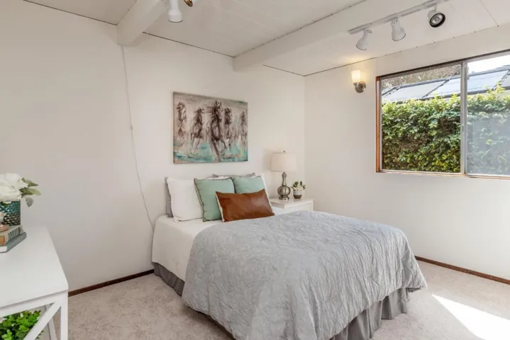 956 N California Avenue, Palo Alto, California 94303