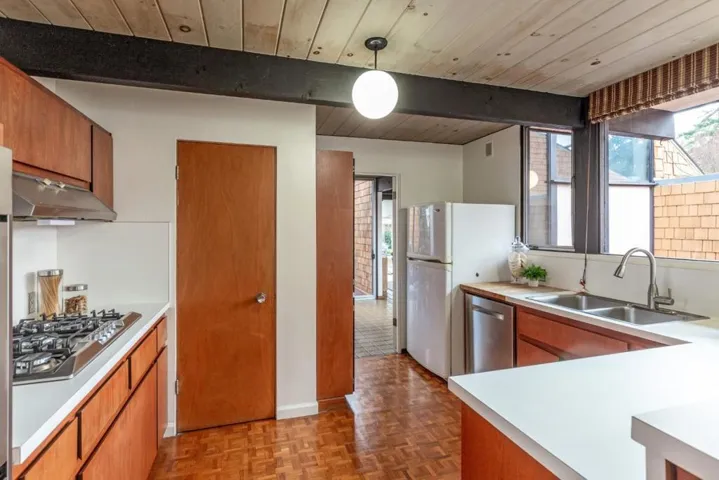 956 N California Avenue, Palo Alto, California 94303