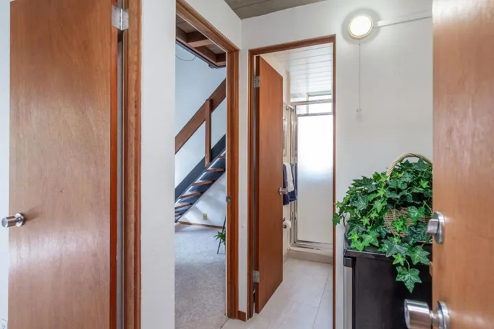 956 N California Avenue, Palo Alto, California 94303