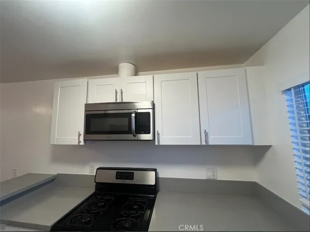 17020 W Sunset Boulevard 5, Pacific Palisades, California 90272