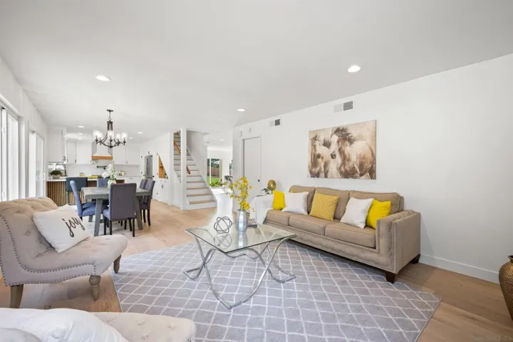 2037 Bulrush Lane, Cardiff By The Sea, California 92007