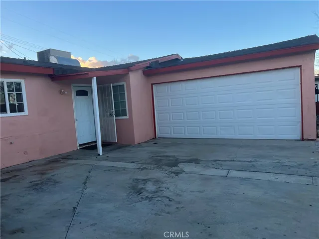 37853 11th Street E, Palmdale, California 93550