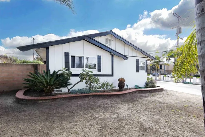 8171 Orangewood Ave, Stanton, California 90680