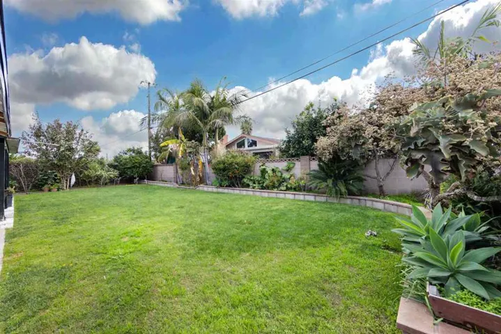 8171 Orangewood Ave, Stanton, California 90680