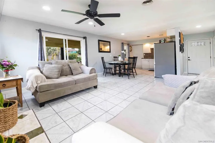 8171 Orangewood Ave, Stanton, California 90680