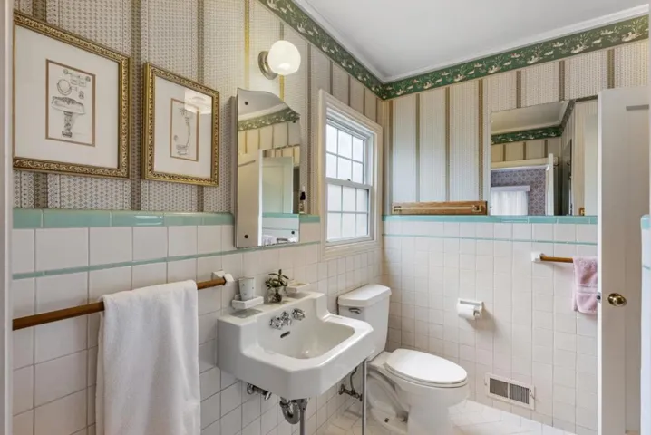 425 Fairfax Avenue, San Mateo, California 94402