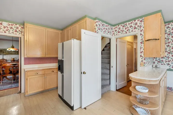 425 Fairfax Avenue, San Mateo, California 94402
