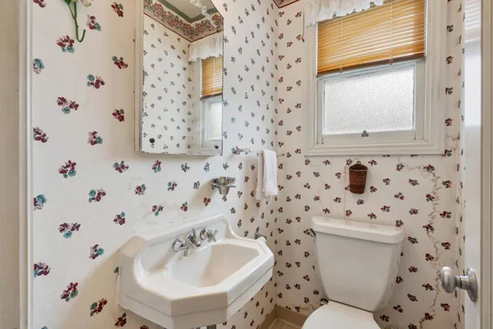 425 Fairfax Avenue, San Mateo, California 94402