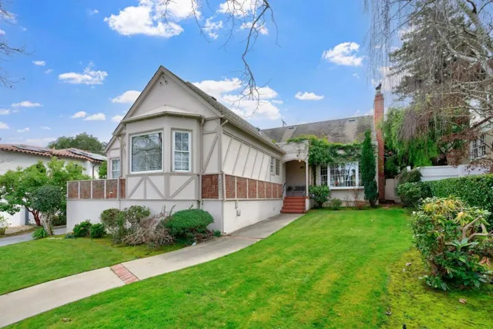 425 Fairfax Avenue, San Mateo, California 94402