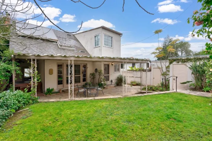 425 Fairfax Avenue, San Mateo, California 94402