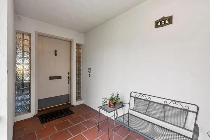 425 Fairfax Avenue, San Mateo, California 94402