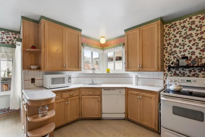 425 Fairfax Avenue, San Mateo, California 94402