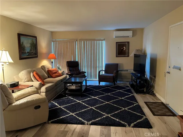 2210 Via Mariposa E D, Laguna Woods, California 92637