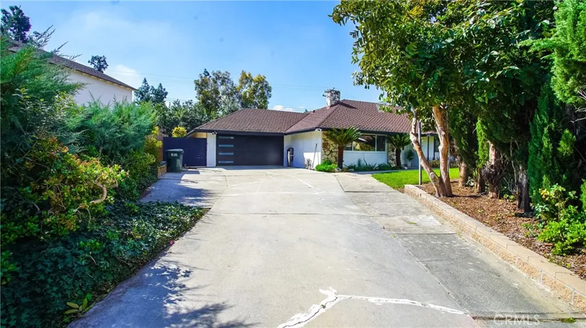 Beautiful Garage Door to admire while driving up to the house