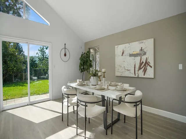 Huge Kitchen can accommodate large dinner parties