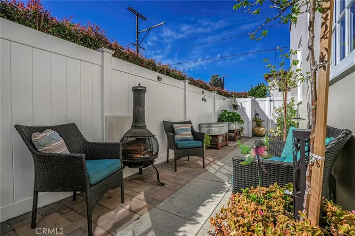 141 Saint Joseph Avenue, Long Beach, California 90803
