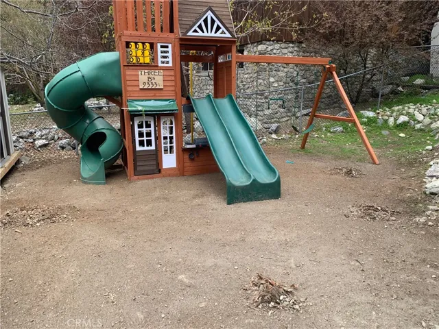 9333 Canyon Drive, Forest Falls, California 92339