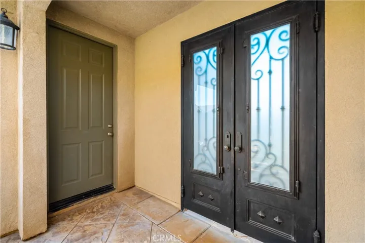 Detached casita entry