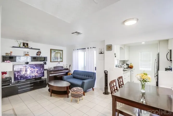 10808 Aderman Ave 115, San Diego, California 92126