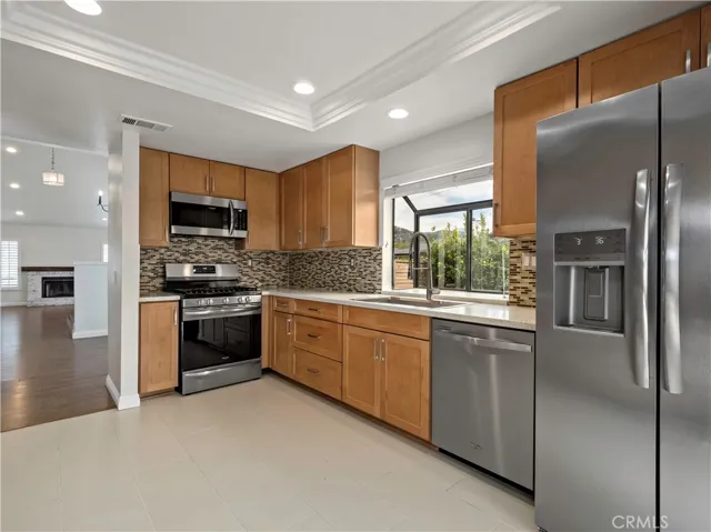 952 Sandstone Drive, Glendora, California 91740