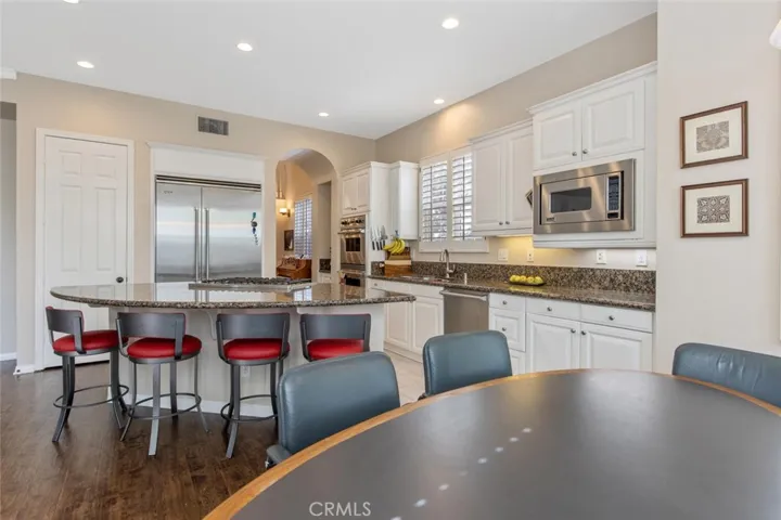 27006 Pierpont Court, Valencia, California 91355