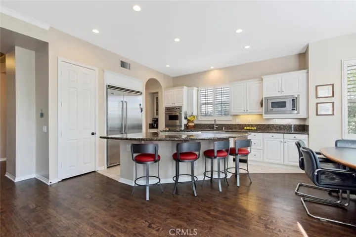 27006 Pierpont Court, Valencia, California 91355
