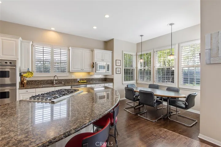 27006 Pierpont Court, Valencia, California 91355