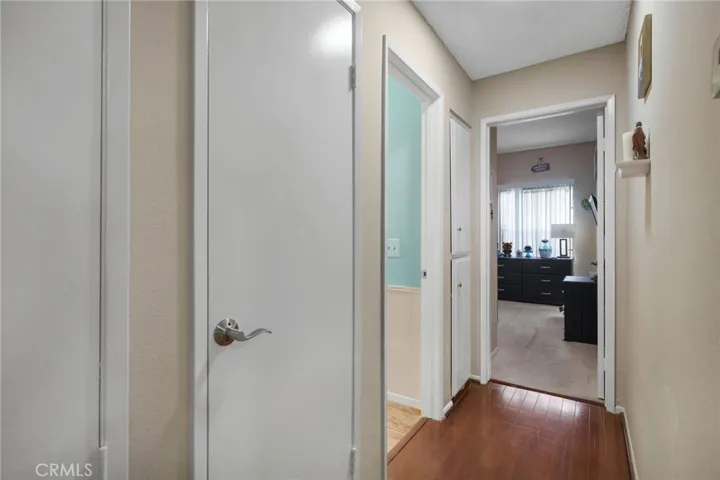 2534 Macarthur O, Santa Ana, California 92704