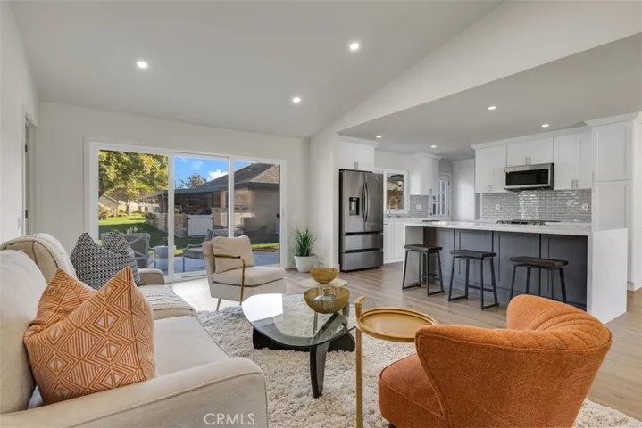 Living Room/Kitchen