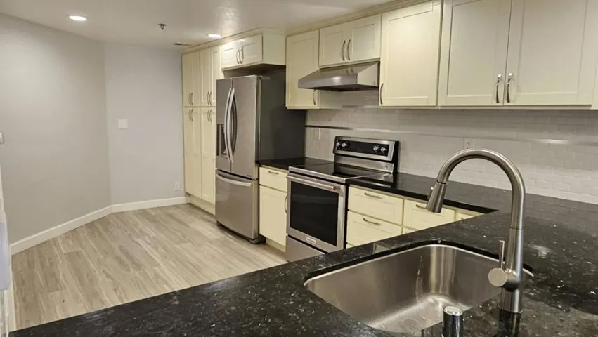 440 Cesano Court, Palo Alto, California 94306