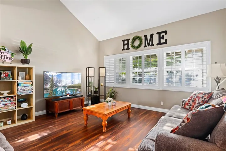 158 N Avenida Barca, Anaheim Hills, California 92807