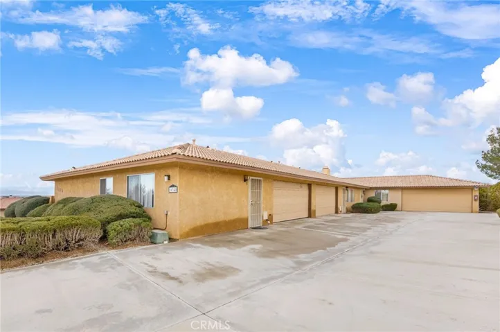 16340 Wato Road, Apple Valley, California 92307