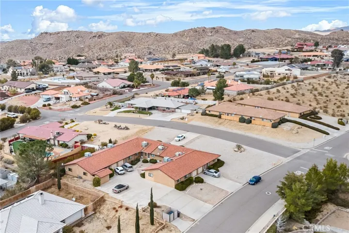 16340 Wato Road, Apple Valley, California 92307