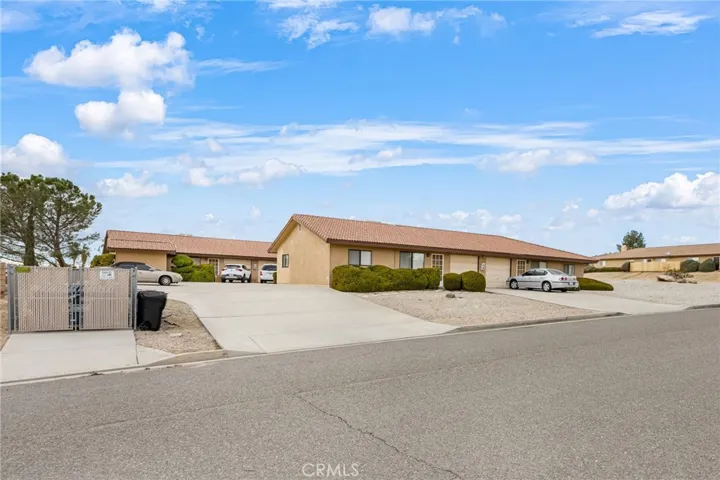 16340 Wato Road, Apple Valley, California 92307
