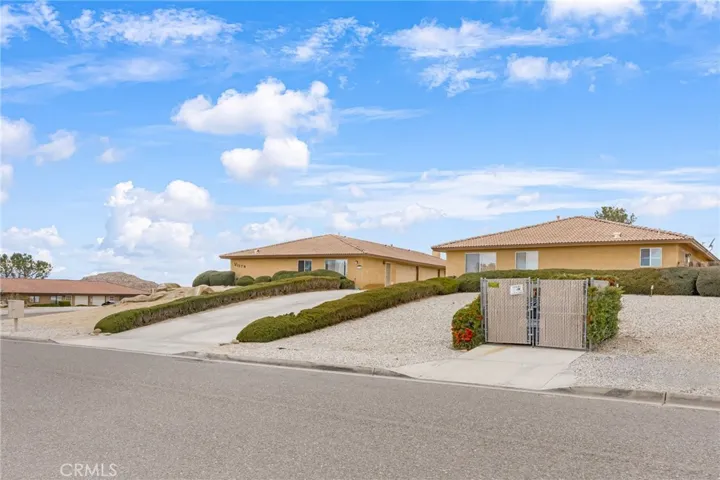 16340 Wato Road, Apple Valley, California 92307