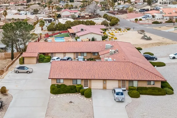 17807 Siskiyou Road, Apple Valley, California 92307