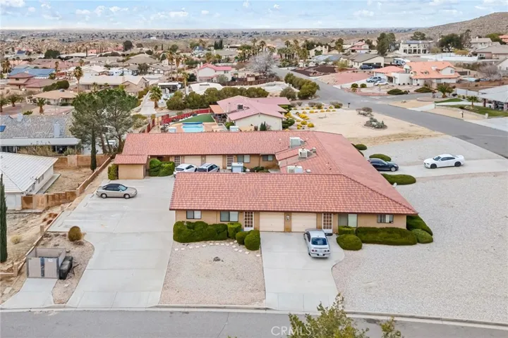 17807 Siskiyou Road, Apple Valley, California 92307